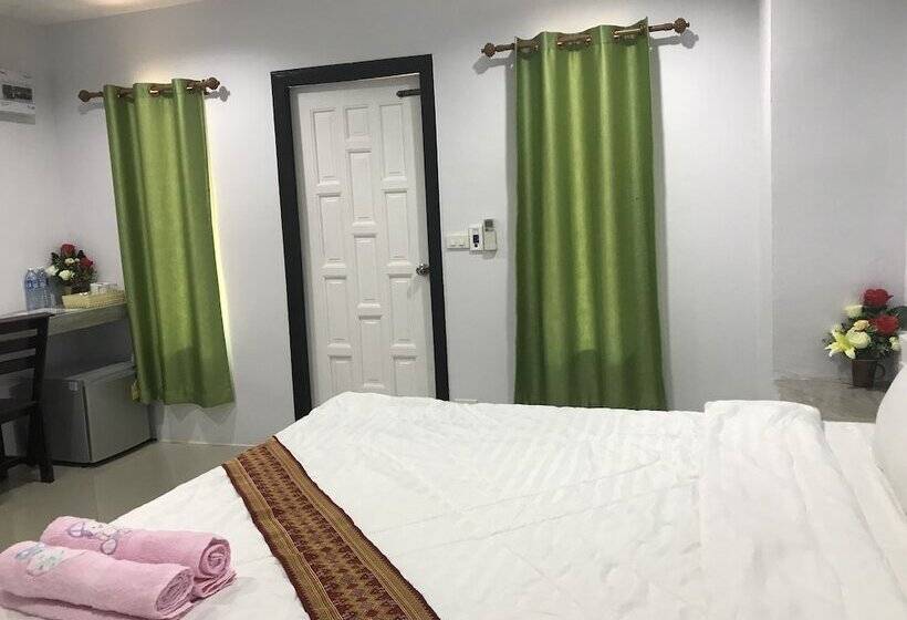 호텔 Kanyaphat Gardenview Resort