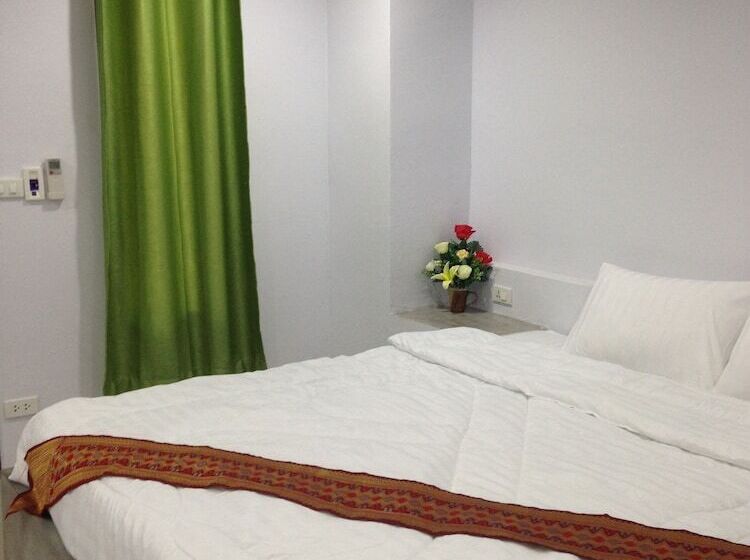 호텔 Kanyaphat Gardenview Resort