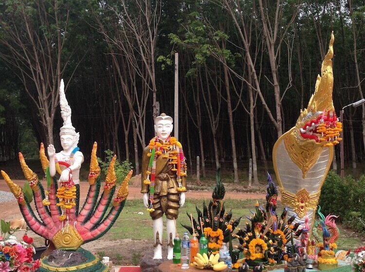 Отель Kanyaphat Gardenview Resort