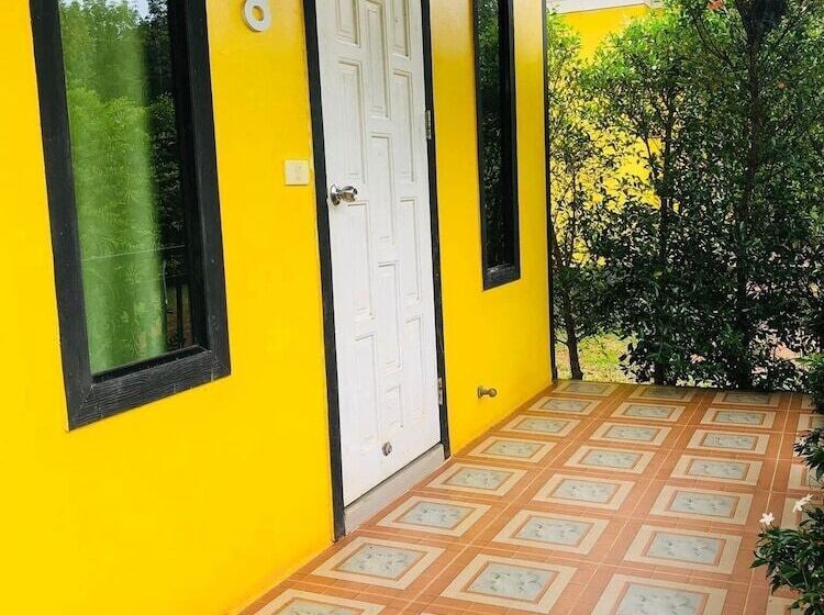 호텔 Kanyaphat Gardenview Resort