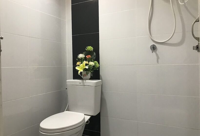 호텔 Kanyaphat Gardenview Resort