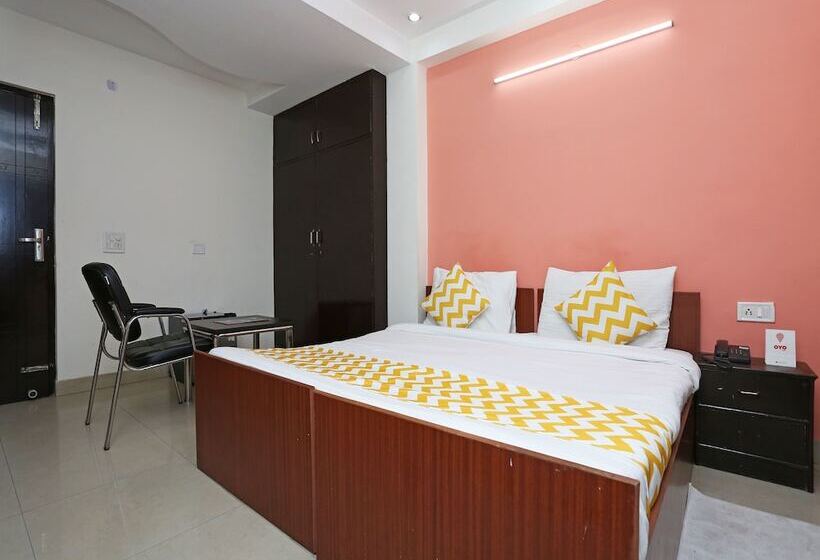 酒店 Kehar Palace By Oyo Rooms