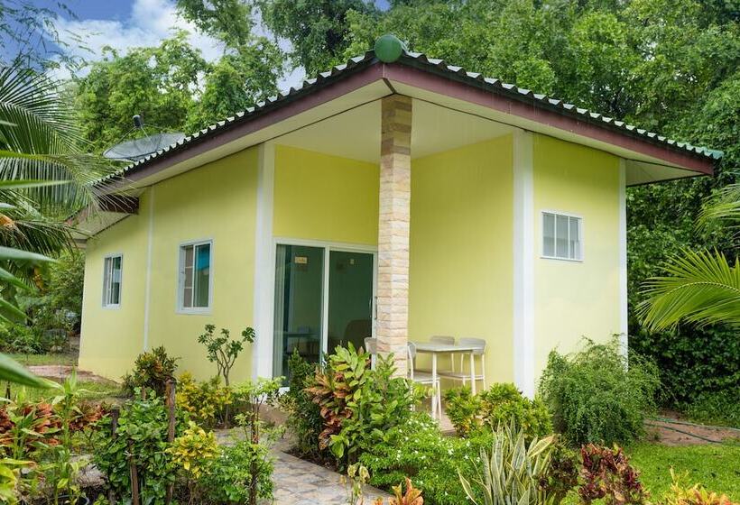 בית מלון כפרי Lake Resort Korat