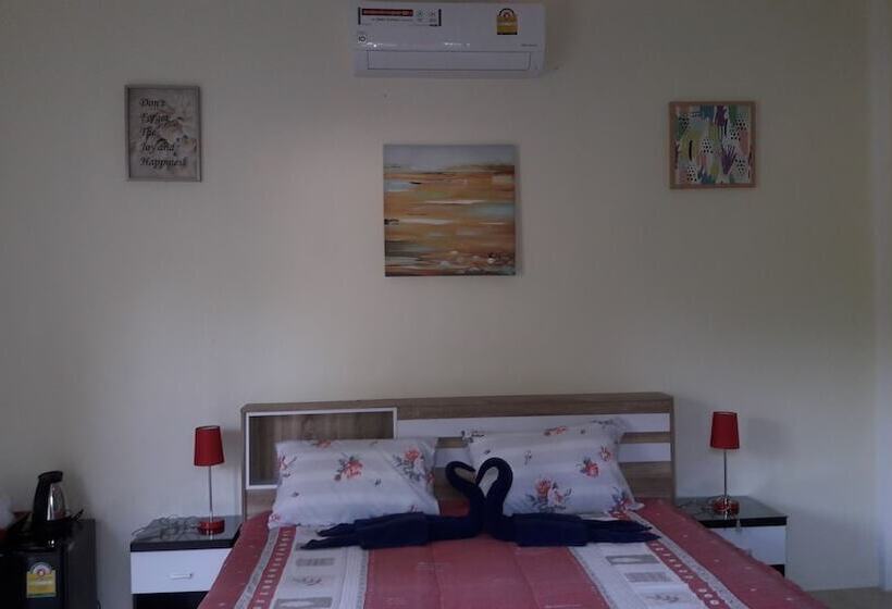 בית מלון כפרי Lake Resort Korat