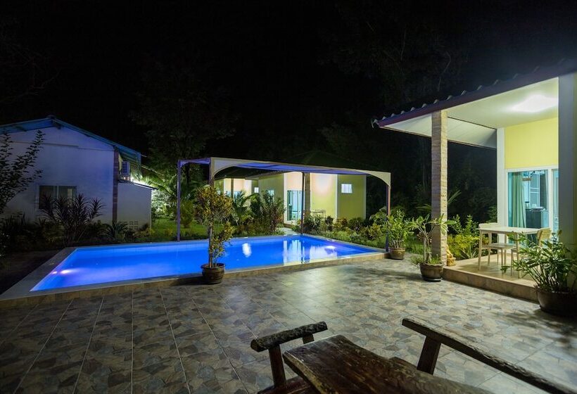 בית מלון כפרי Lake Resort Korat