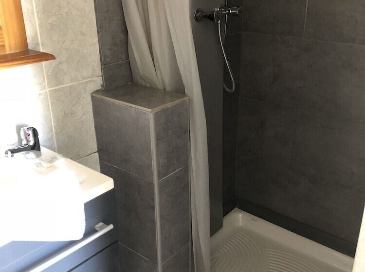 Отель Le Carnon