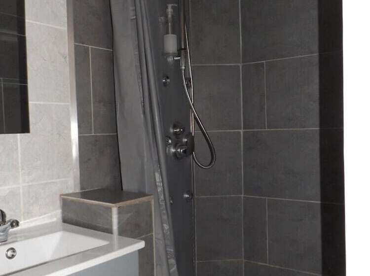 Отель Le Carnon