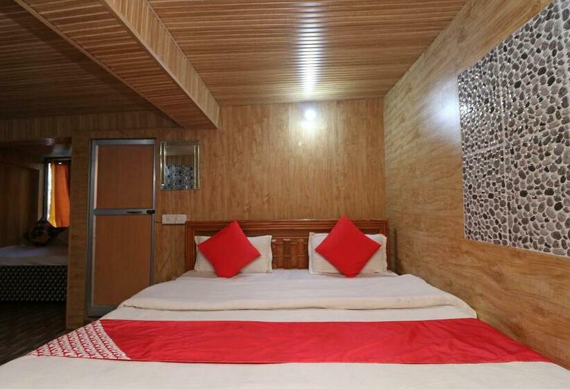 호텔 Long View By Oyo Rooms