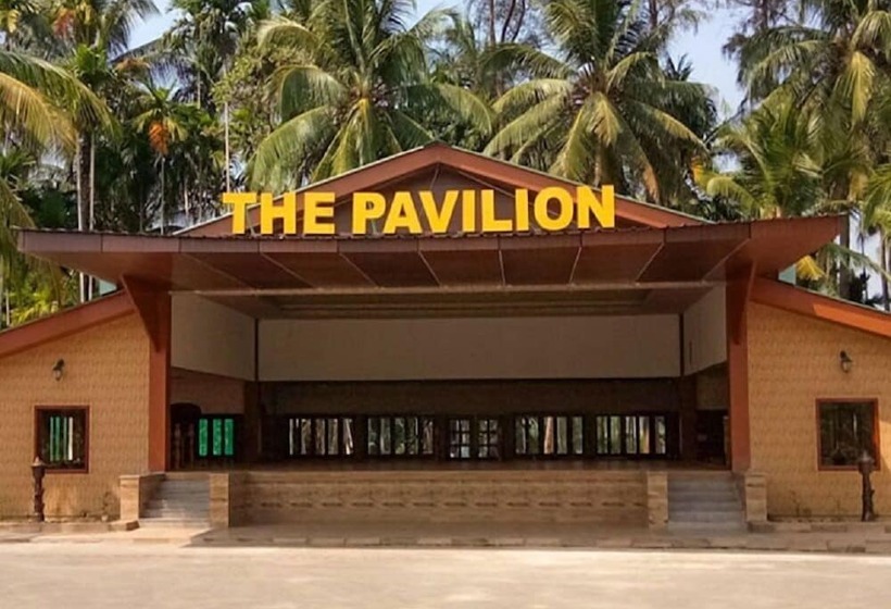 Отель Lush Green Retreat