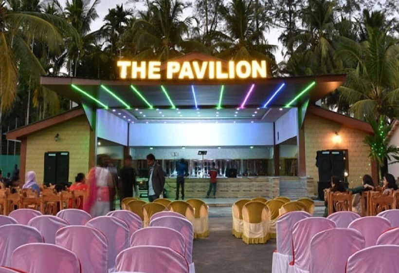 Отель Lush Green Retreat