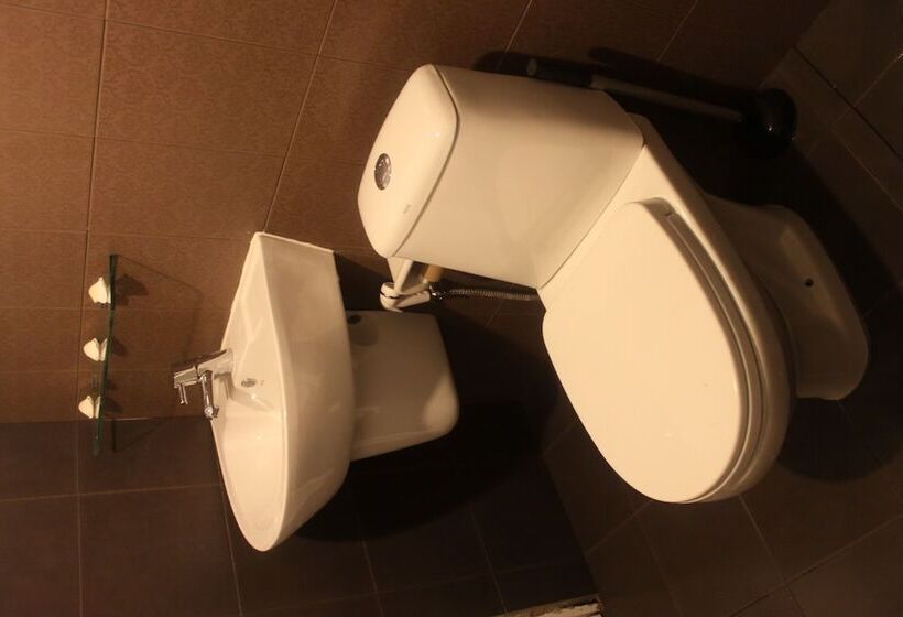 فندق Mantakiri Island Resort Private Island