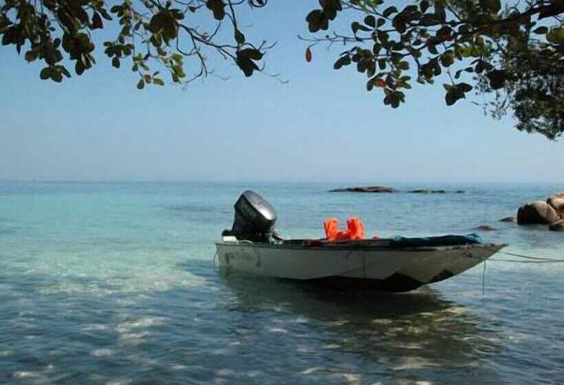 فندق Mantakiri Island Resort Private Island