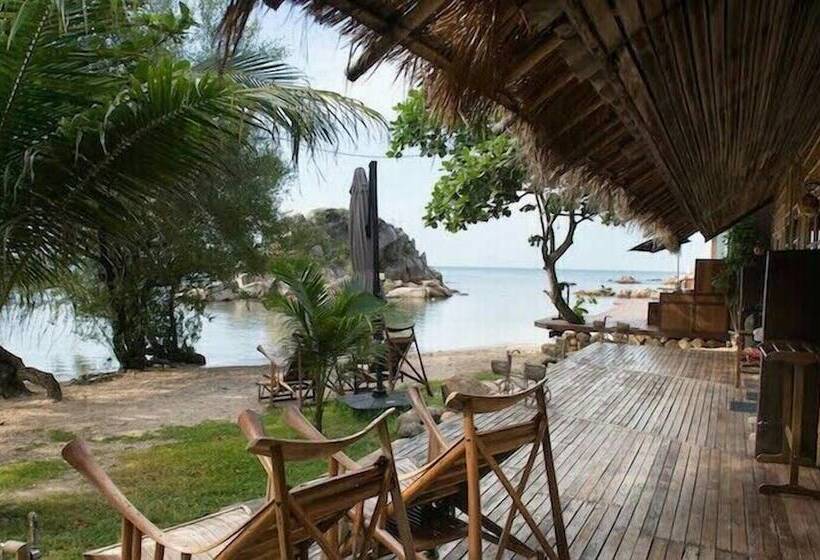 فندق Mantakiri Island Resort Private Island