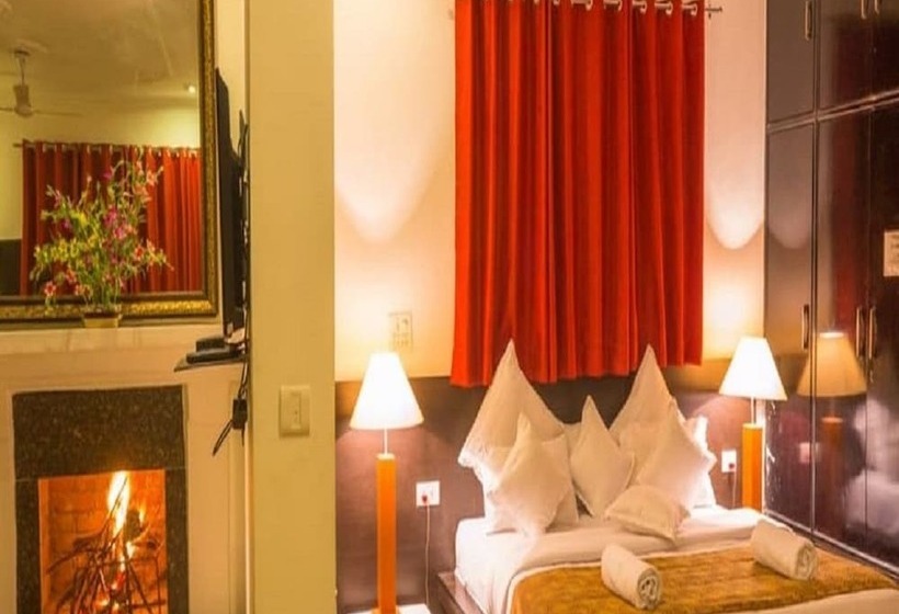 בית מלון כפרי Midwood Breeze By Opensky