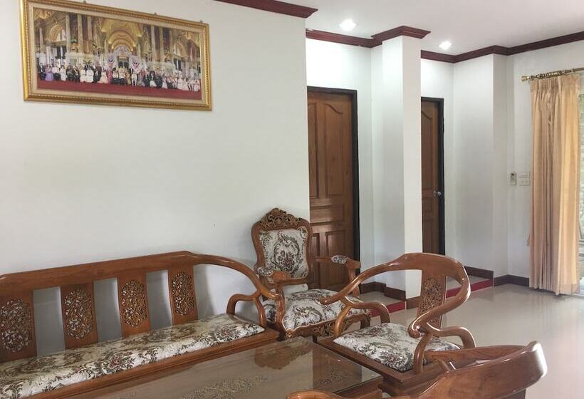 ホテル Nahinlad Resort