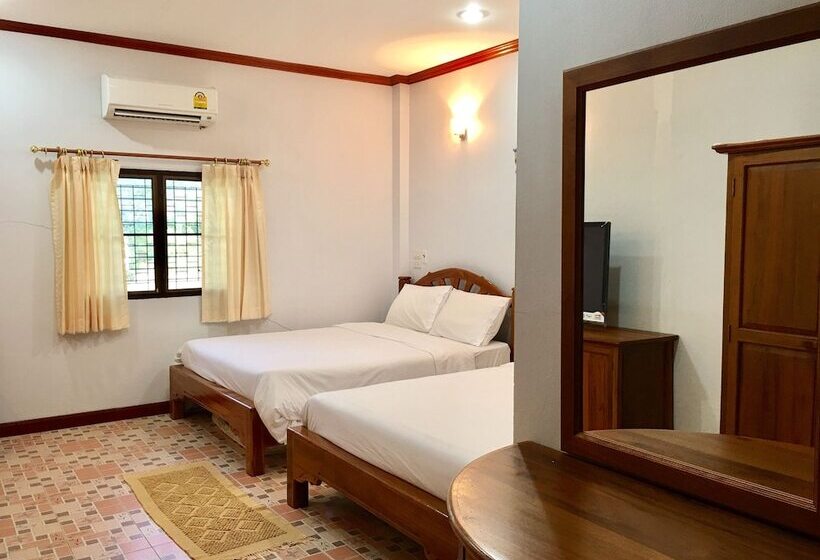 ホテル Nahinlad Resort