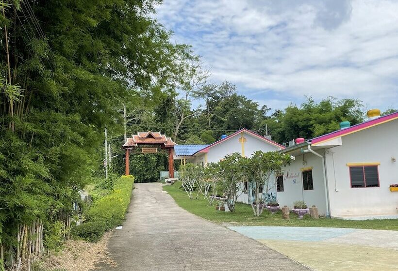 ホテル Nahinlad Resort