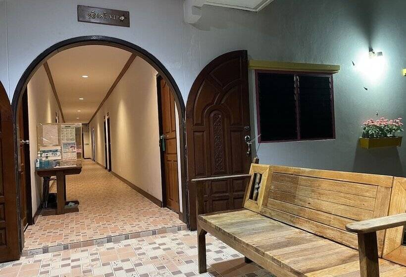 ホテル Nahinlad Resort