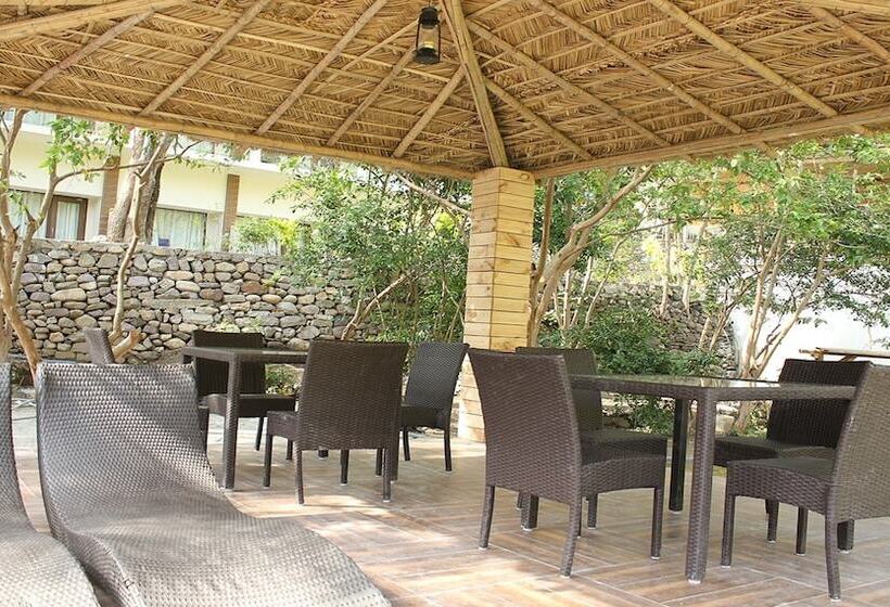 Отель Namami Ganges Resort