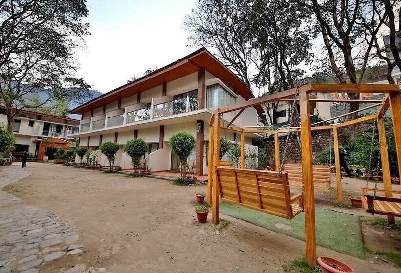 Отель Namami Ganges Resort