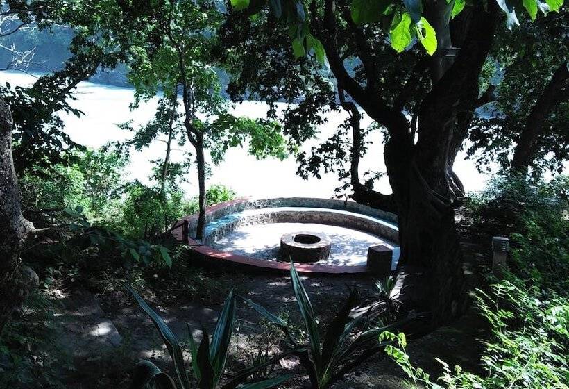 Отель Namami Ganges Resort