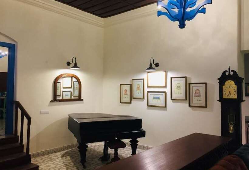 فندق Pine Retreat