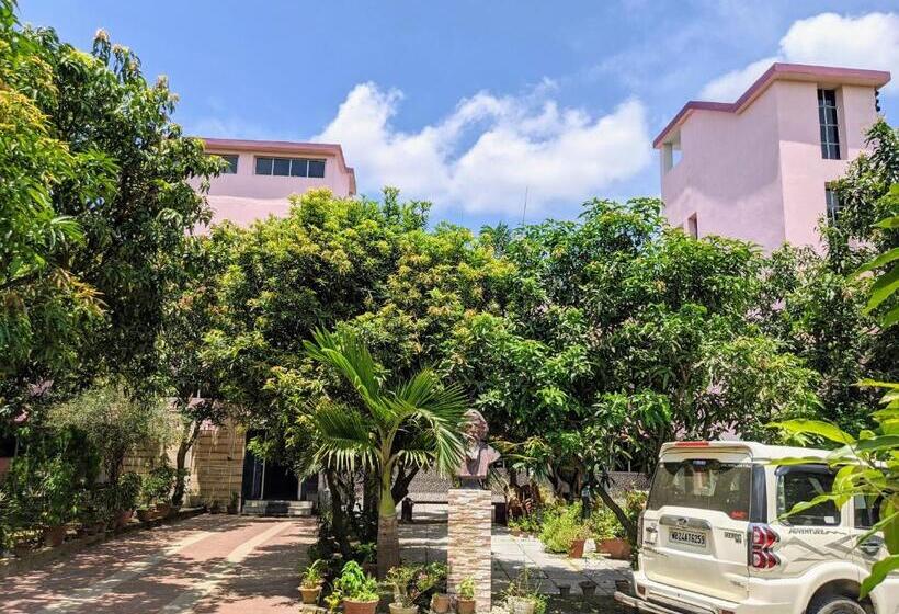 בית מלון כפרי Rangamati Garden Resort