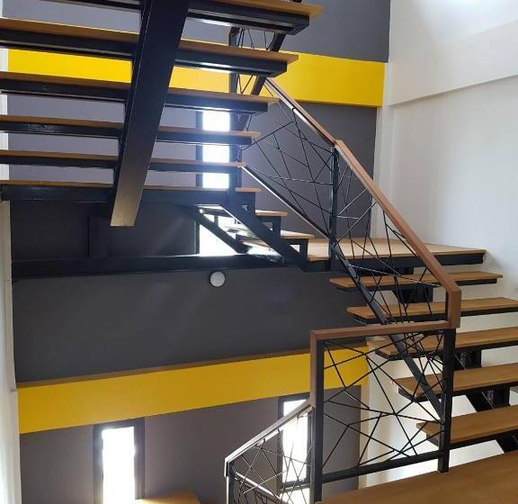 호텔 Riski Residence Bangbuathong