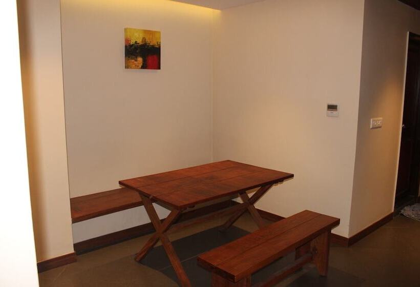 호텔 River Banks Madaparambil Resort