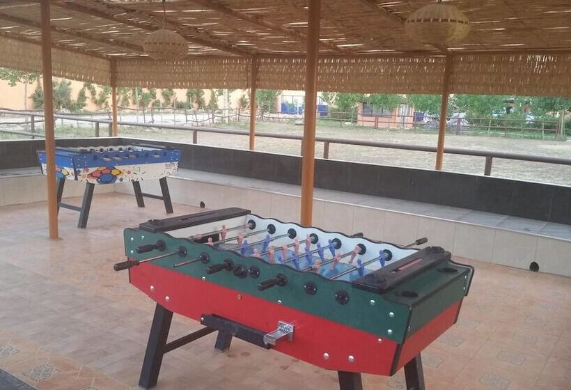 هتل روستایی Le Vallon Vert   Club Equestre