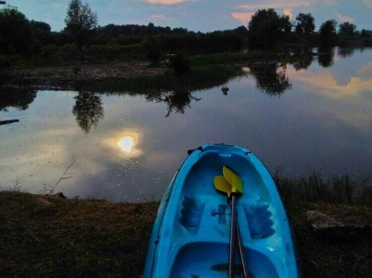 ホテル Saeng Tai Amphawa Resort