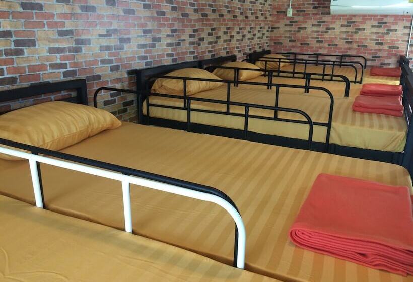 ホテル Saeng Tai Amphawa Resort