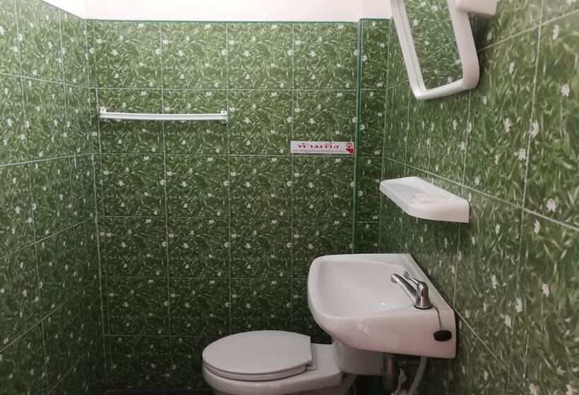 ホテル Saeng Tai Amphawa Resort