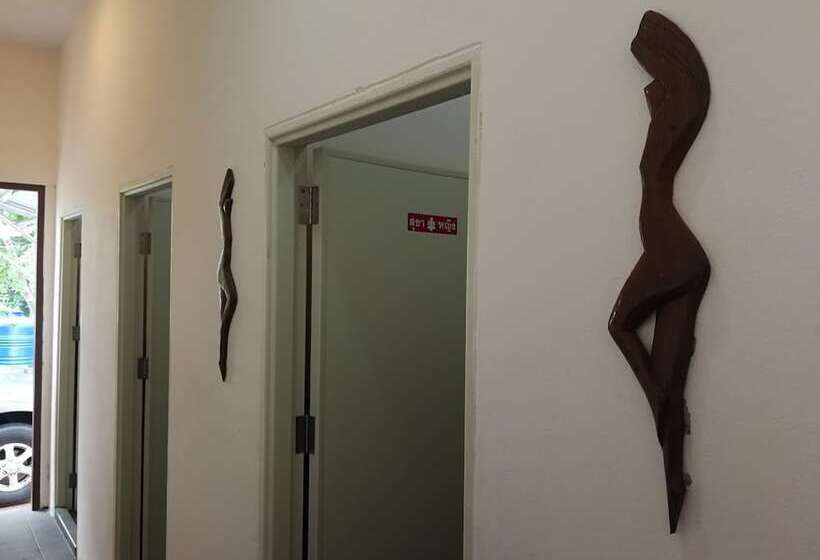 ホテル Saeng Tai Amphawa Resort