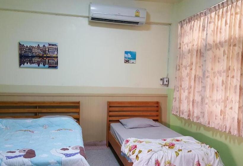 בית מלון כפרי Sataya Apartment