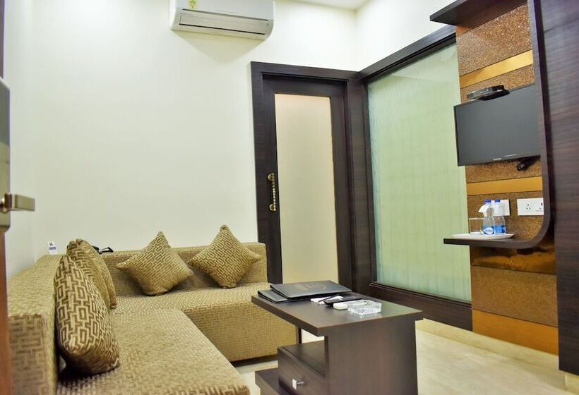 ホテル Silver Arcade Premier, Malda, Wb