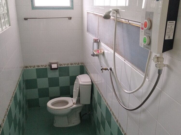 호텔 Suwanalak Resort