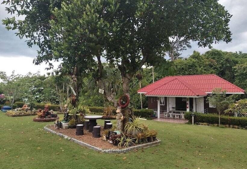 호텔 Suwanalak Resort