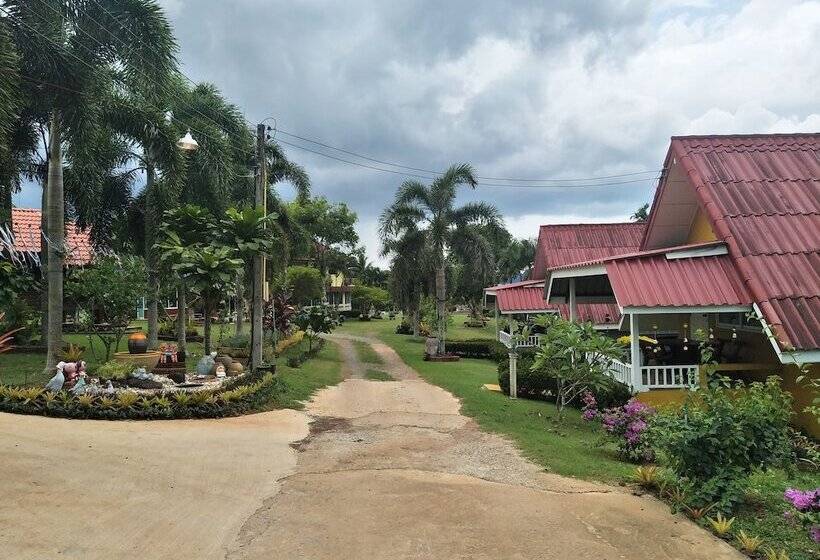 호텔 Suwanalak Resort