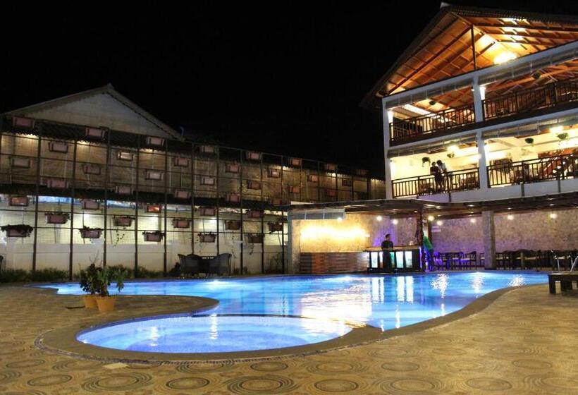 Hotel Symphony Summer Sands Beach Resort And Spa