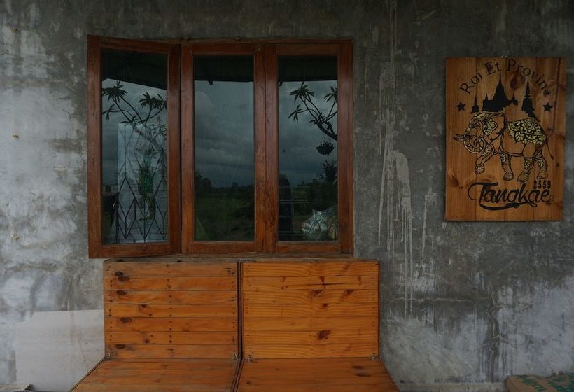 בית מלון כפרי Tangkae View Resort