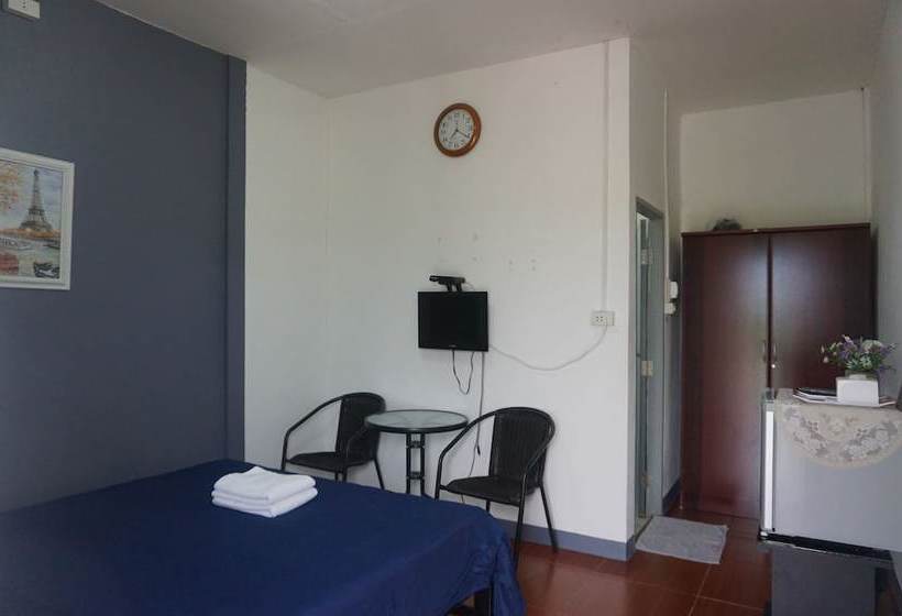 בית מלון כפרי Tangkae View Resort