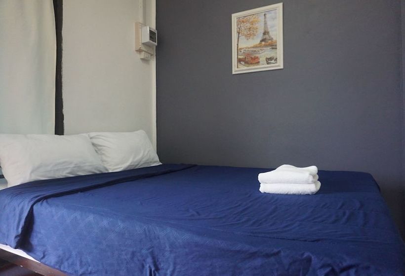 בית מלון כפרי Tangkae View Resort