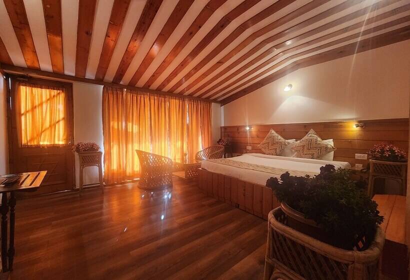 فندق The Chalets Naldehra