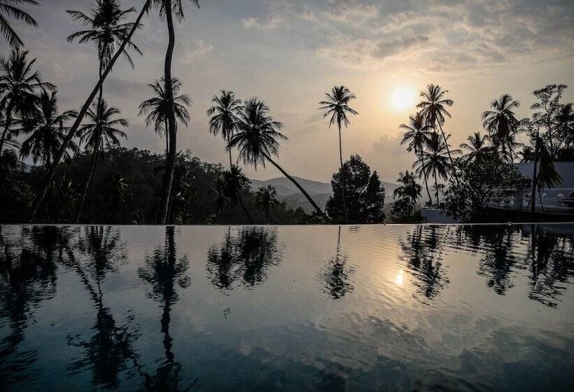 فندق The Flame Tree Estate &