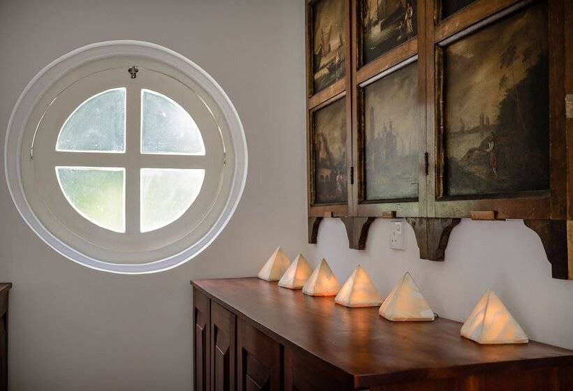 فندق The Flame Tree Estate &