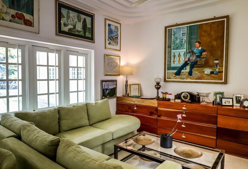 فندق The Flame Tree Estate &