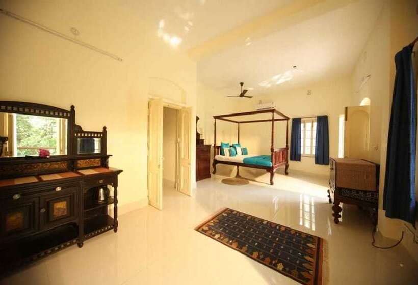 בית מלון כפרי The Garden Bungalow