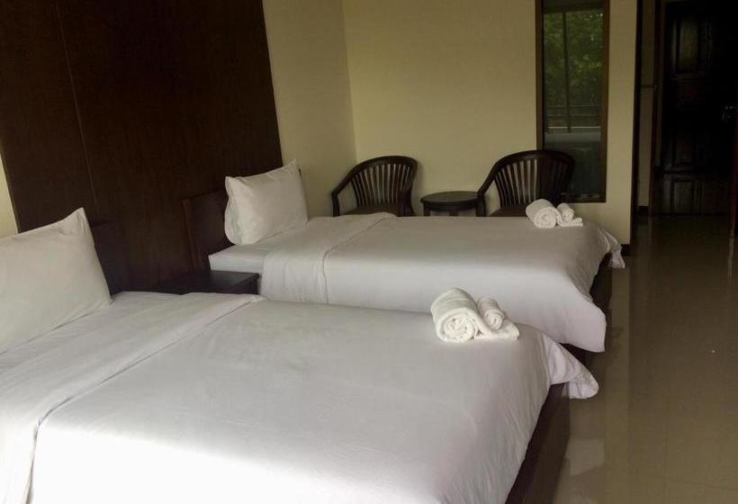 酒店 The Green Residence 304