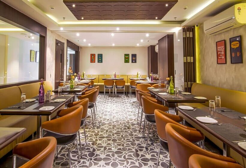 Отель The Onyx By Oyo Rooms